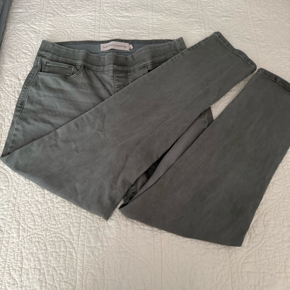 Soft Surroundings Ultimate Relaxed Pull On Jean Style Pants Sage Green Size M - Picture 4 of 11